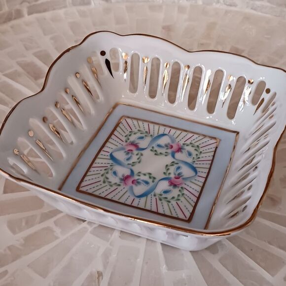 Vintage Trinkets Holder by Royal Danube - Picture 4 of 10